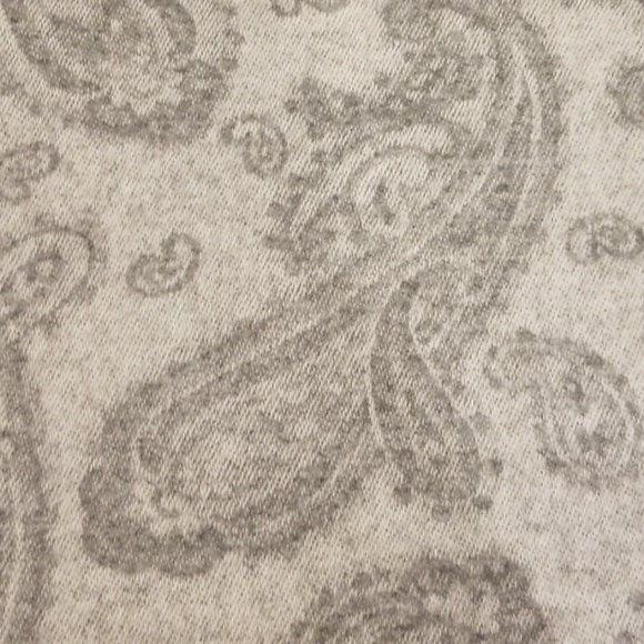 V. FRAAS Cashmink oversized Grey Printed Scarf - Picture 5 of 7